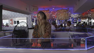 Ibiza: DJane Anie "2elements"