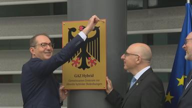 Dobrindt eröffnet Abwehrzentrum