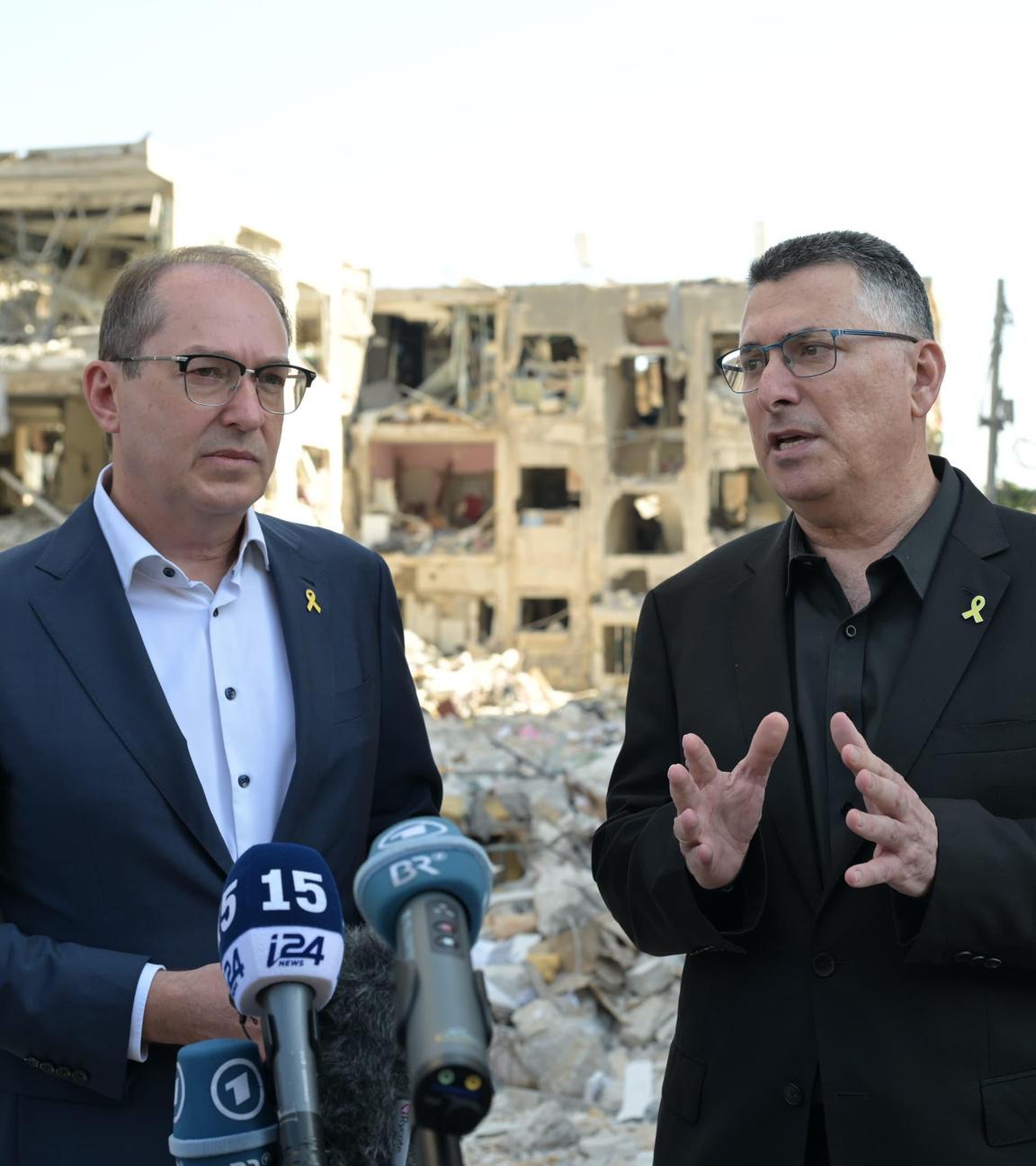Dobrindt zu Überraschungsbesuch in Israel