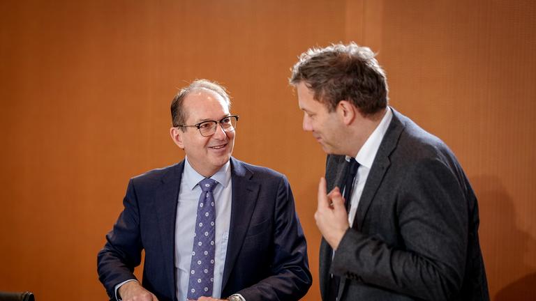 Bundeskabinett mit Dobrindt und Klingbeil