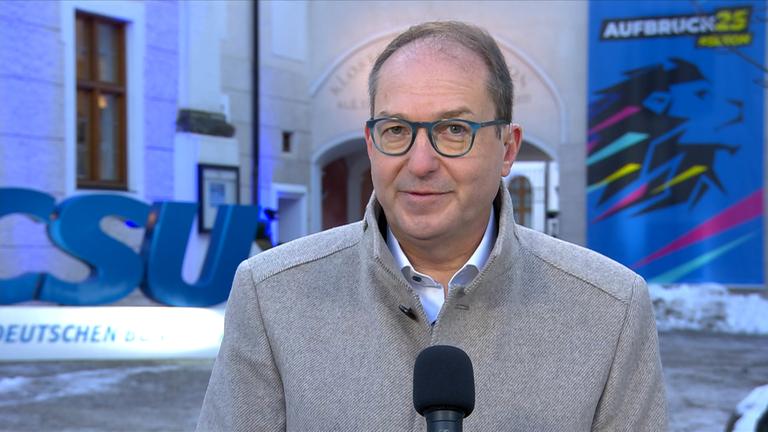 Dobrindt: "Politikwechsel muss gelingen"