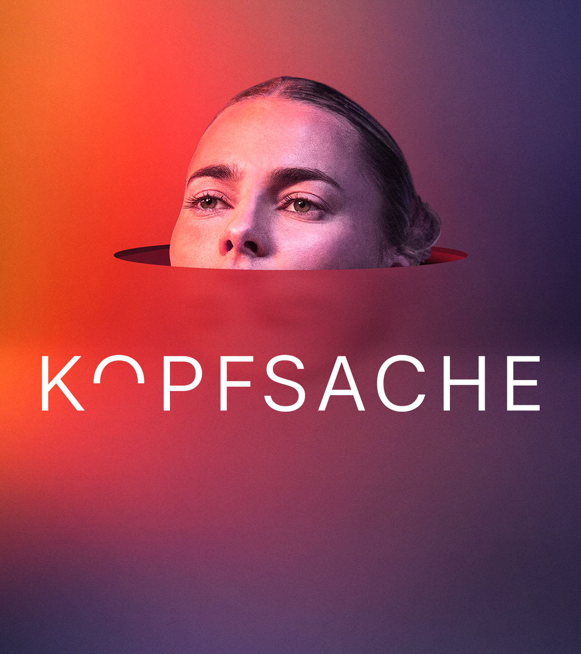 Auf einem grafisch gestalteten Farbverlauf schaut der Kopf von Fußball-Nationalspielerin Laura Freigang aus einem Loch