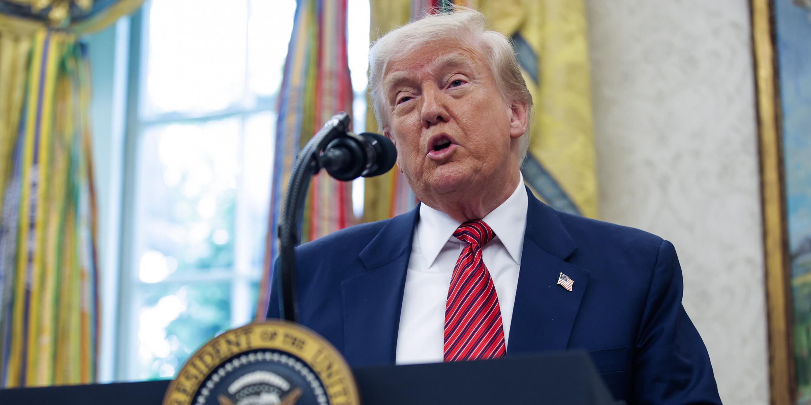 Donald Trump am 07.05.2025 im Oval Office in Washington