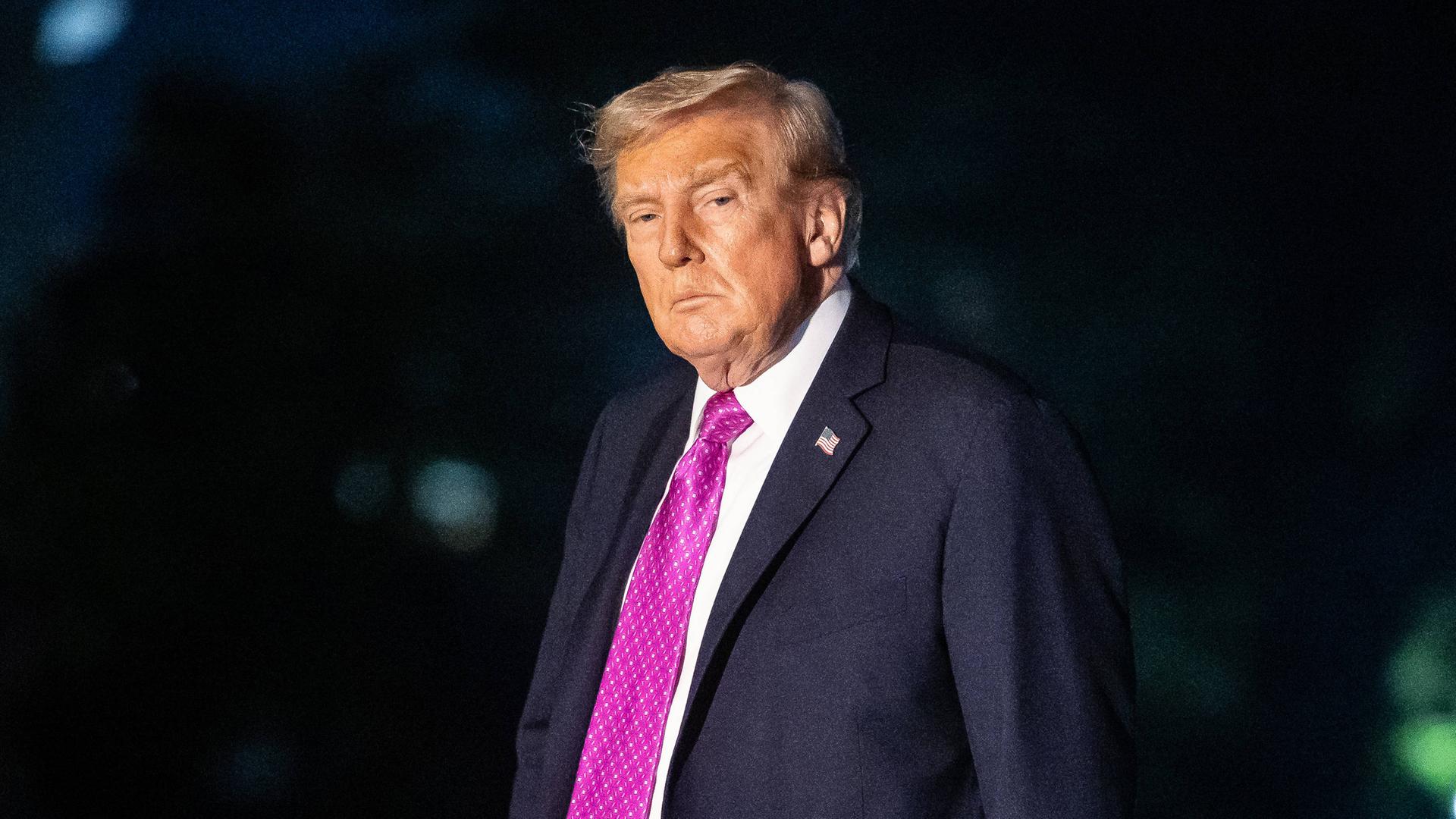 US-Präsident Donald J. Trump trifft am 14.09.2025, nach einem Wochenende in New York, New York, und Bedminster, New Jersey, auf dem South Lawn des Weißen Hauses in Washington, DC, USA, ein. 