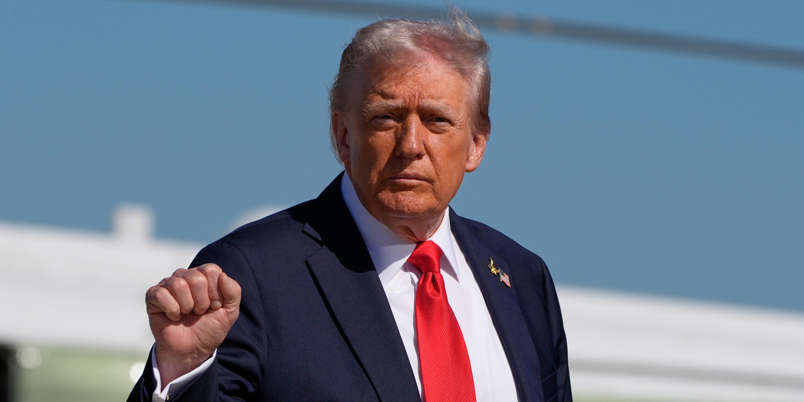 US-Präsident Trump mit geballter Faust (Archivbild)