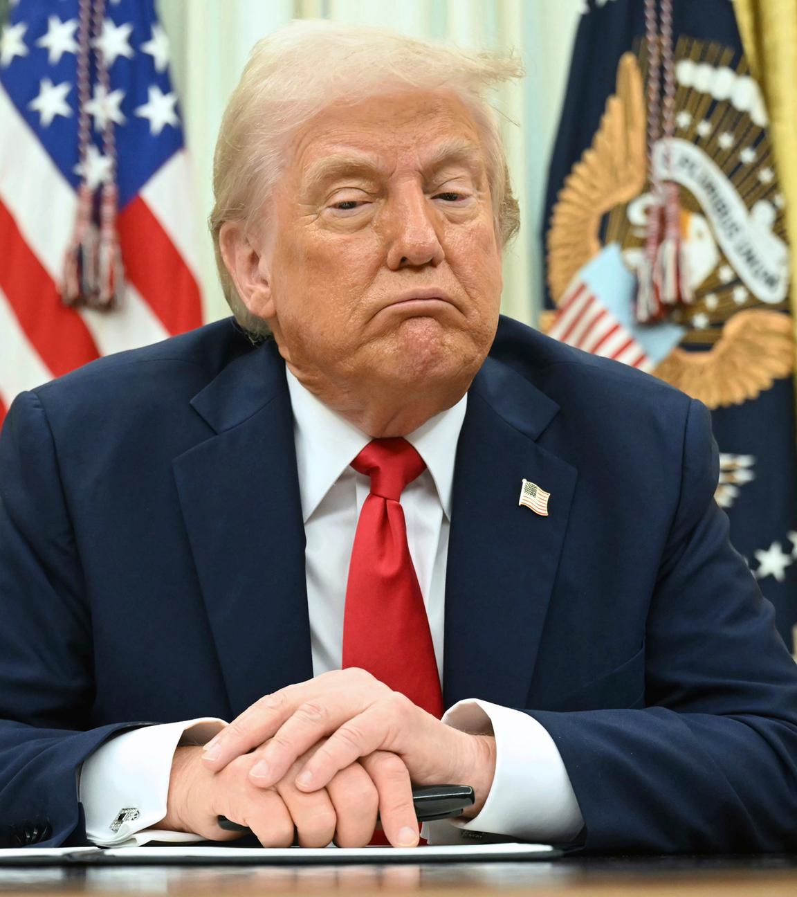 Archiv: Donald Trump, im Ovla Office am 31.3.2025