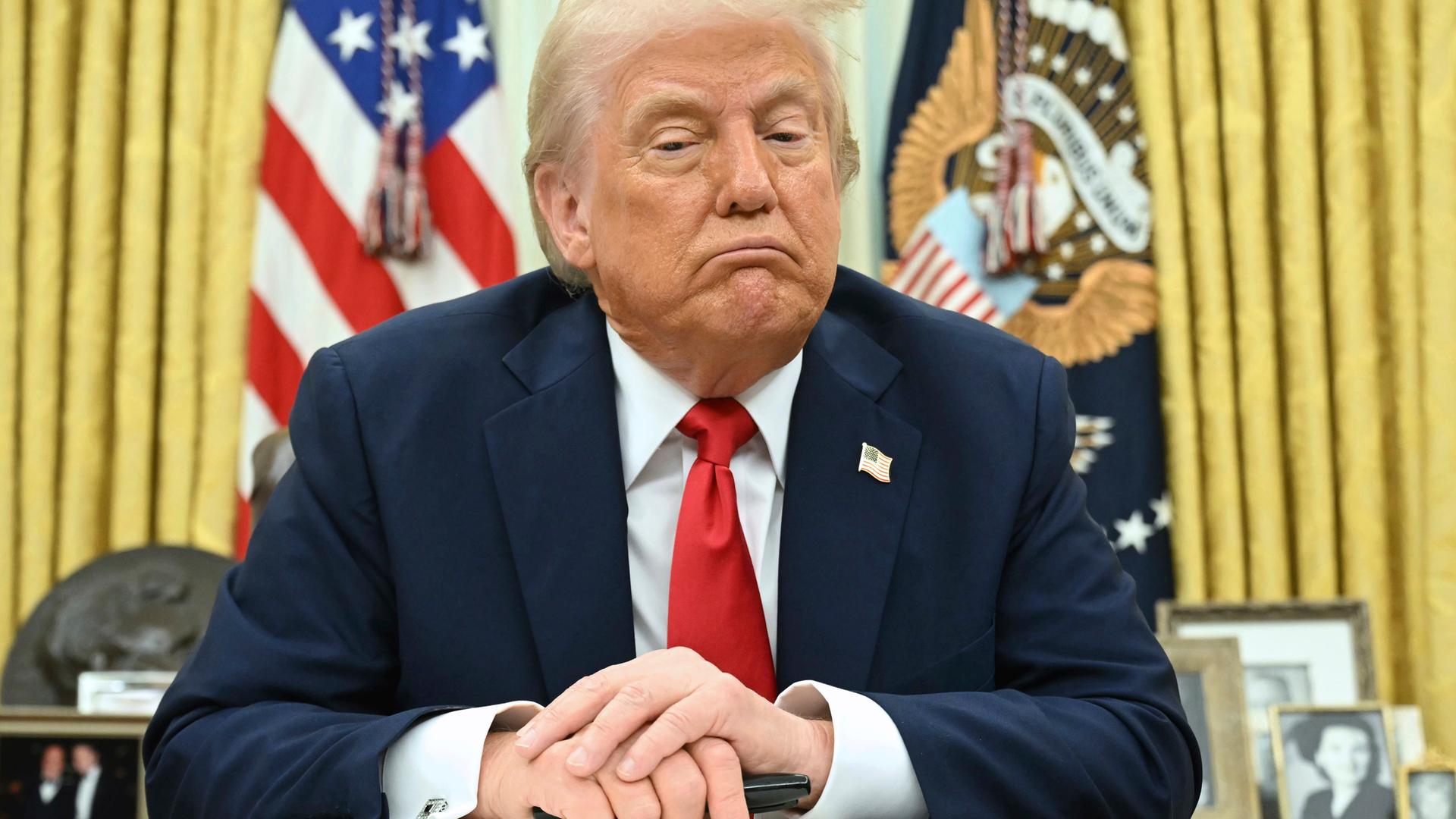 Archiv: Donald Trump, im Ovla Office am 31.3.2025