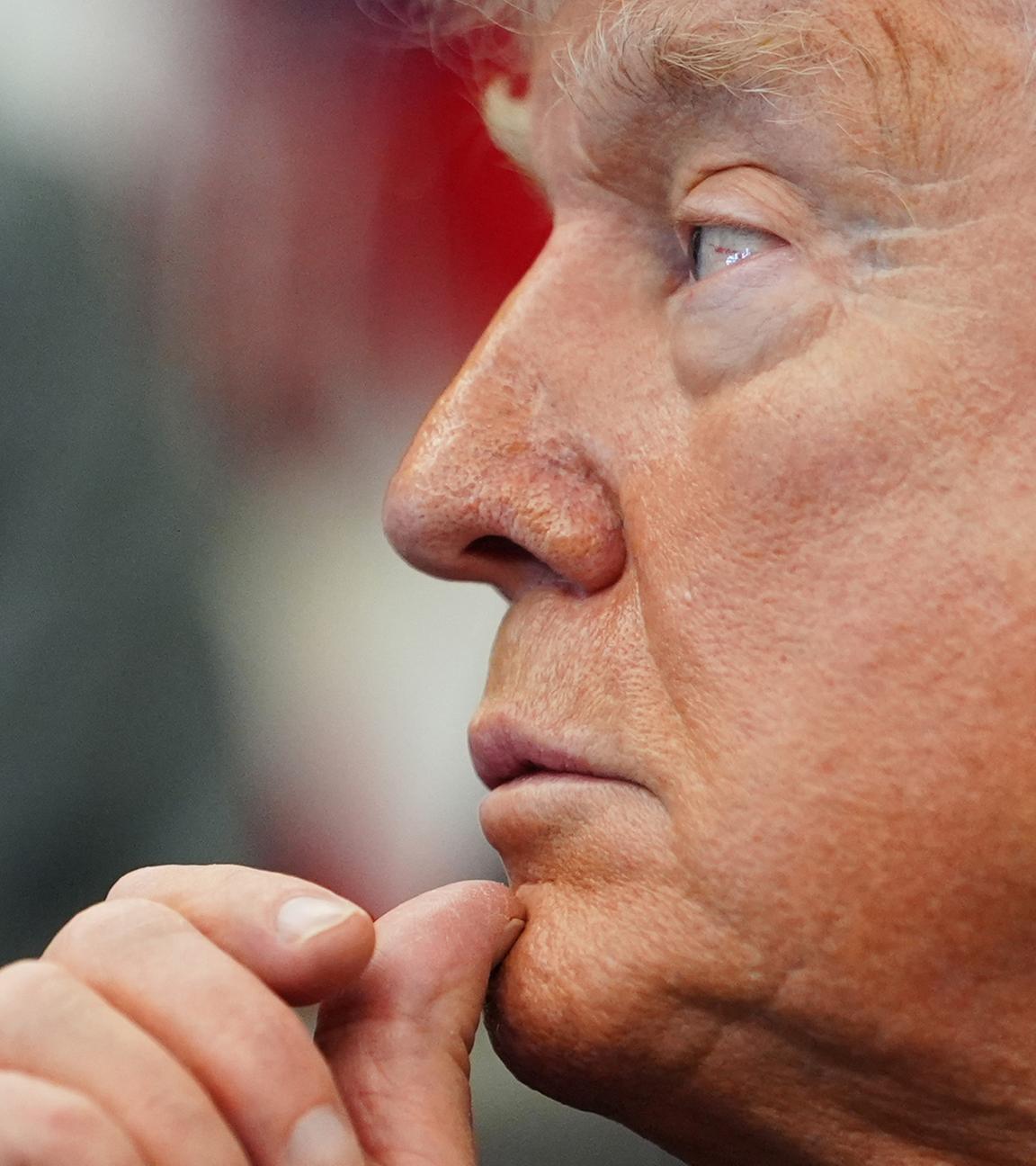 US-Präsident Donald Trump im Oval Office des Weißen Hauses am Samstag, dem 18. April 2026.