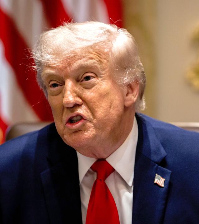 US-Präsident Donald J. Trump hält am 27.05.2026 im Kabinettssaal des Weißen Hauses in Washington, D.C., USA, eine Kabinettssitzung ab. 