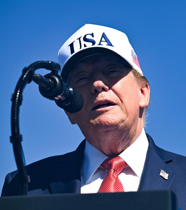 US President Trump makes remarks at a Steel Across America event