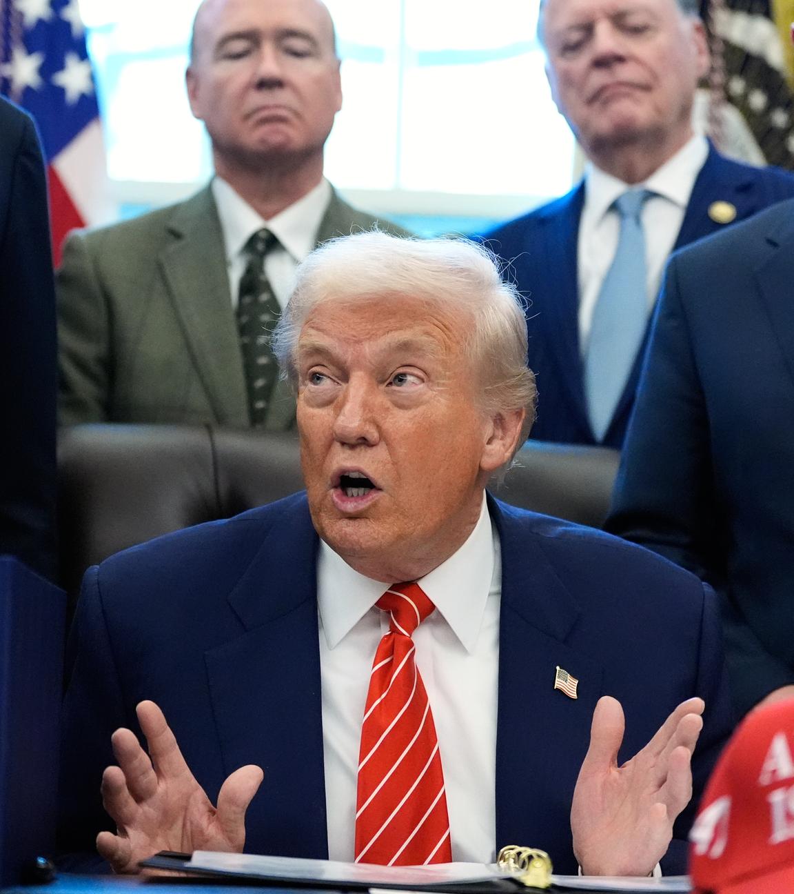 US-Präsident Donald Trump im Oval Office