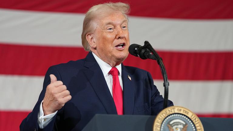 US-Präsident Donald Trump spricht zu Soldaten und ihren Familien in Fort Bragg im Bundesstaat North Carolina.