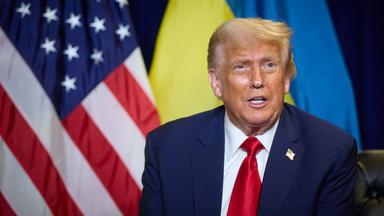 US-Präsident Donald Trump trifft Wolodymyr Selenskyj am Rande der der 80.UN-Vollversammlung in New York am 23.09.2025.