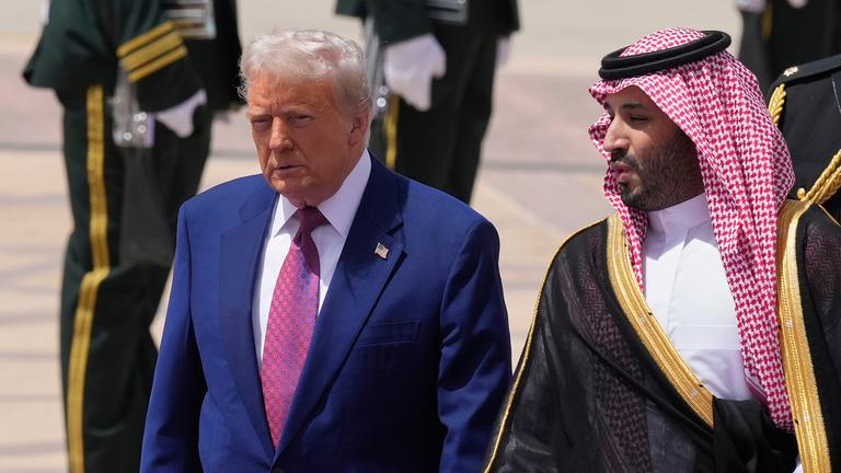 Donald Trump und Mohammed bin Salman, aufgenomme am 13.05.2025