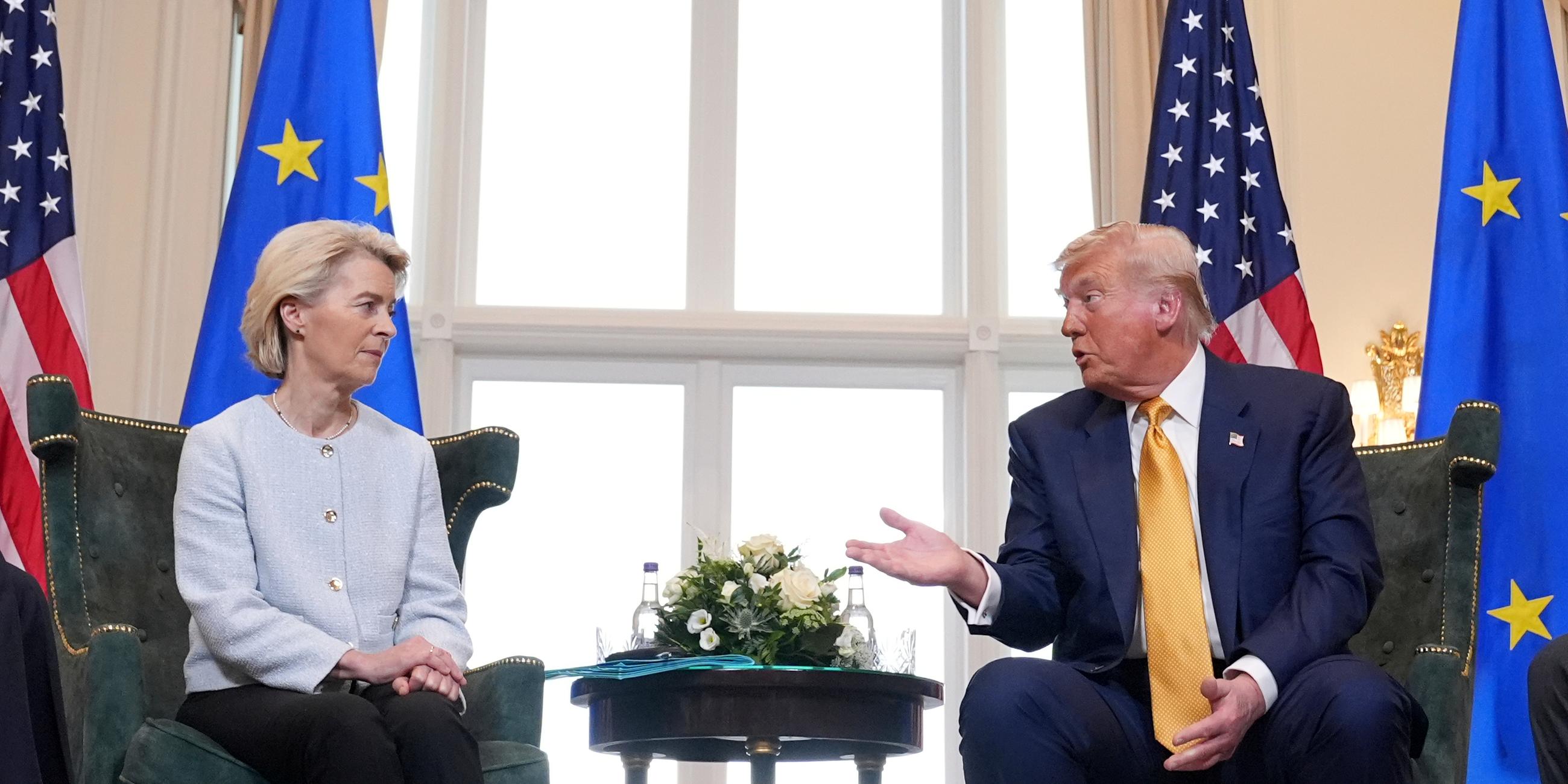 US-Präsident Donald Trump trifft die Präsidentin der Europäischen Kommission, Ursula von der Leyen
