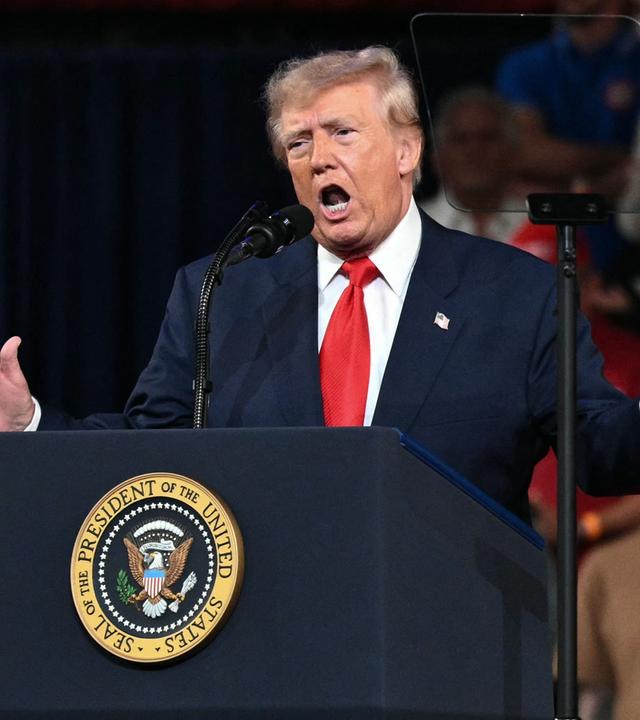 Donald Trump nimmt an einer Wahlkampfveranstaltung in Tennessee teil.