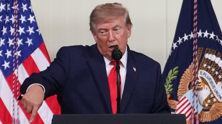US-Präsident Donald Trump hält in Denton, Texas eine Rede