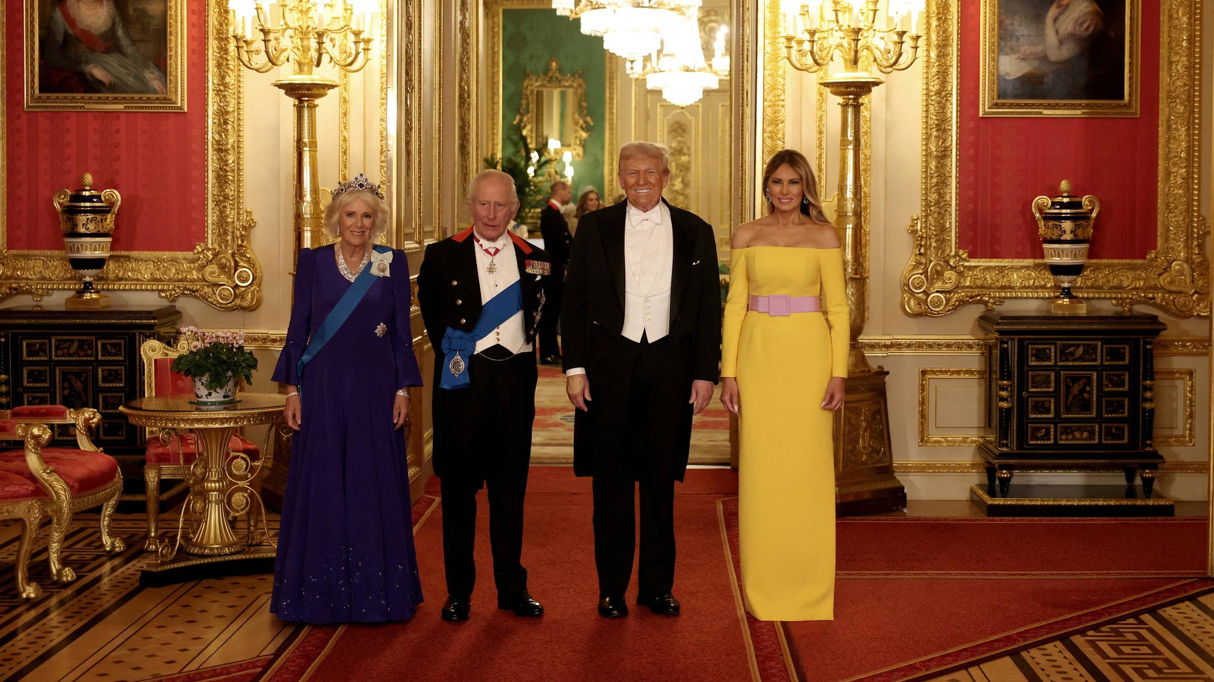 US-Präsident Donald Trump, First Lady Melania Trump mit König Charles III. und Königin Camilla bei einem Staatsbankett auf Schloss Windsor 