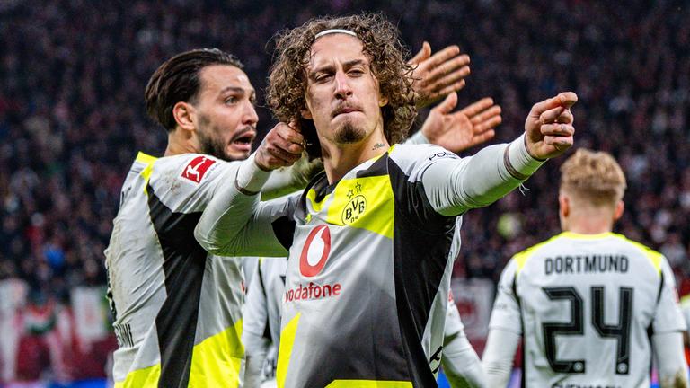 Fabio Silva (Borussia Dortmund, 21) jubelt. 