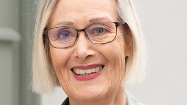 Porträt von Dr. Eva Wlodarek.