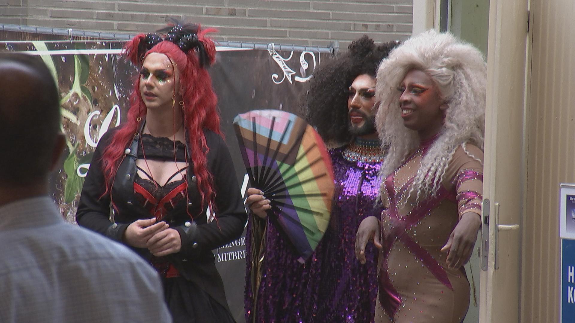 Drag-Queens im Frankfurter Regenbogenviertel