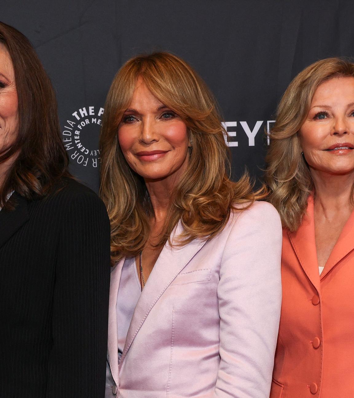 Kate Jackson, Jaclyn Smith und Cheryl Ladd nehmen am 50. Jubiläum "Drei Engel für Charlie" PaleyFest in Los Angeles teil.