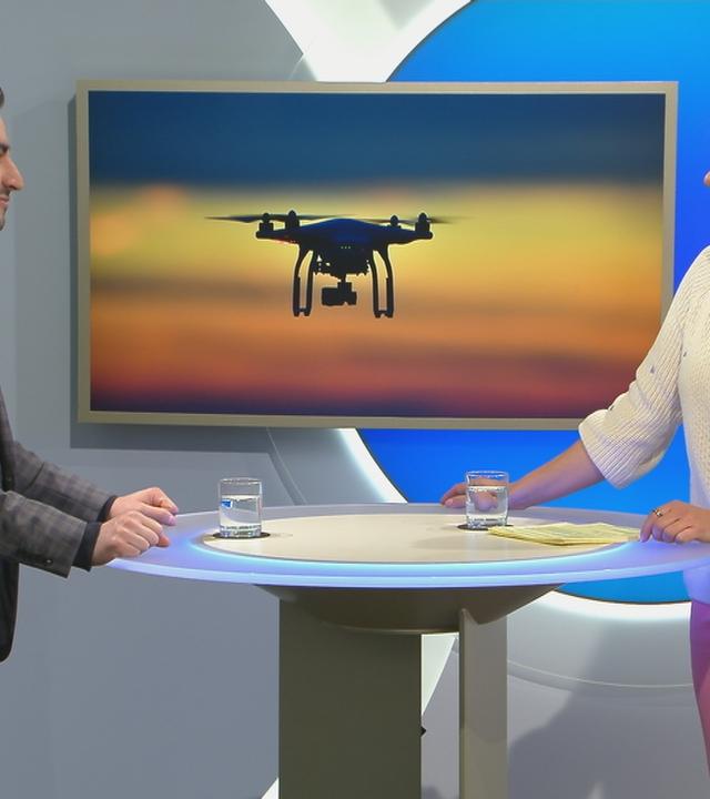 Daniel Heymann und Nadine Krüger am Topthemen-Tisch