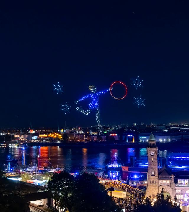 Drohnen-Show zur Bewerbung Olympische und Paralympische Spiele in Hamburg