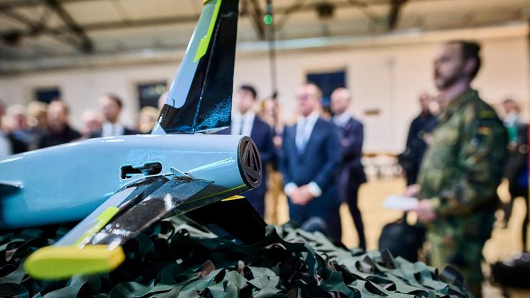 Bundesverteidigungsminister Boris Pistorius (SPD) besucht das Cyber Innovation Hub: Neue Technik für die Drohnenabwehr. 