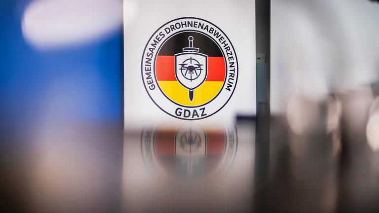 Das Logo des Gemeinsamen Drohnenabwehrzentrums (GDAZ) von Bund und Ländern 