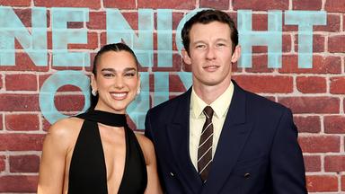 Dua Lipa und Callum Turner auf der Premiere 
