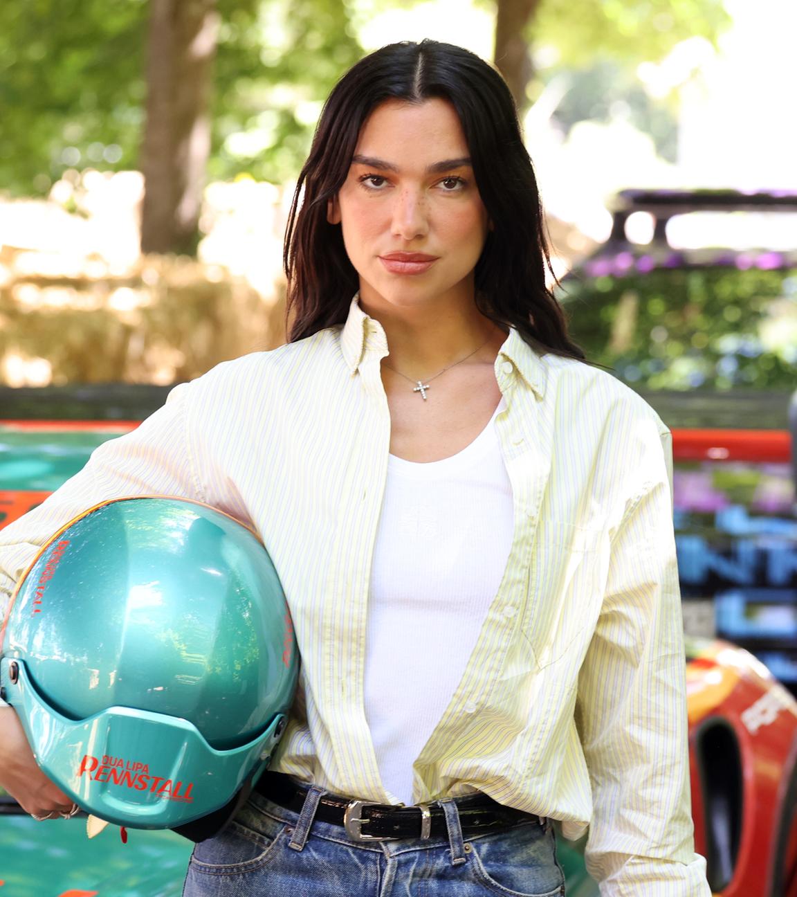 Dua Lipa feiert ihr Geburtstags-Wochenende