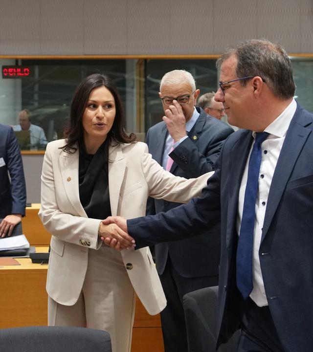 Die EU-Agrarminister trafen sich heute in Brüssel, um über Maßnahmen gegen die hohen Düngerpreise zu beraten.