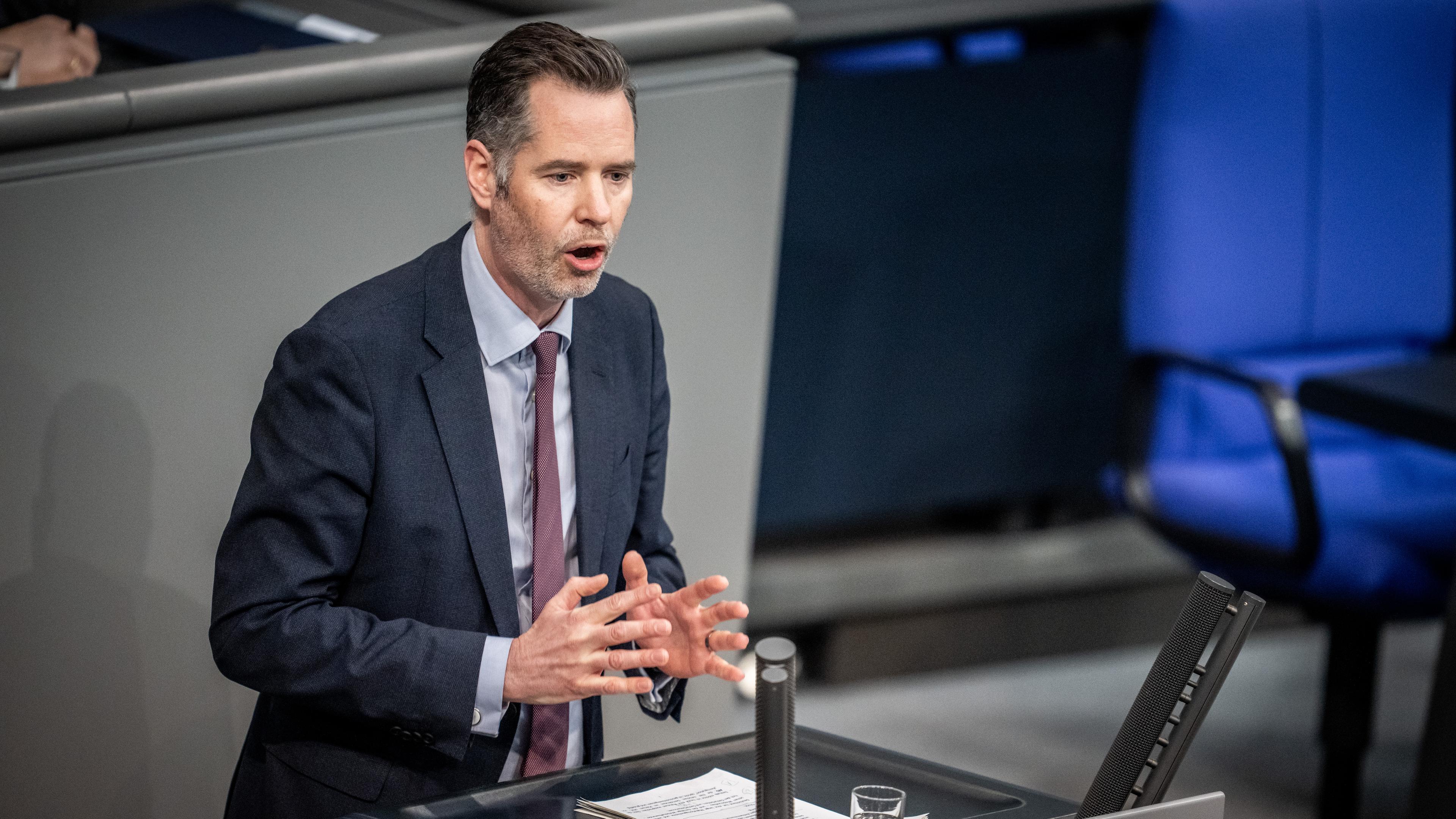 Christian Dürr spricht über den Solidaritätszuschlag.