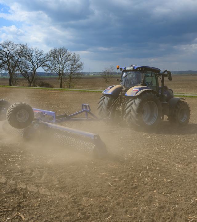 Durch die anhaltende Hitze und den Wassermangel hat die Landwirtschaft mit extremer Dürre zu kämpfen.