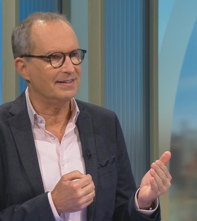 Dr. Christoph Specht