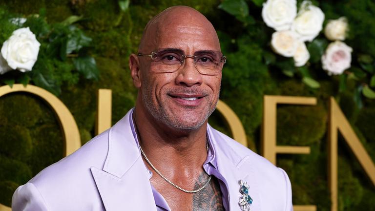 Schauspieler Dwayne “The Rock“ Johnson gibt gegenüber der “New York Times“ den schlimmsten Moment seines Lebens preis: Zwangsräumung auf Hawaii und der Abschied von seiner Mutter. (22.09.2025)