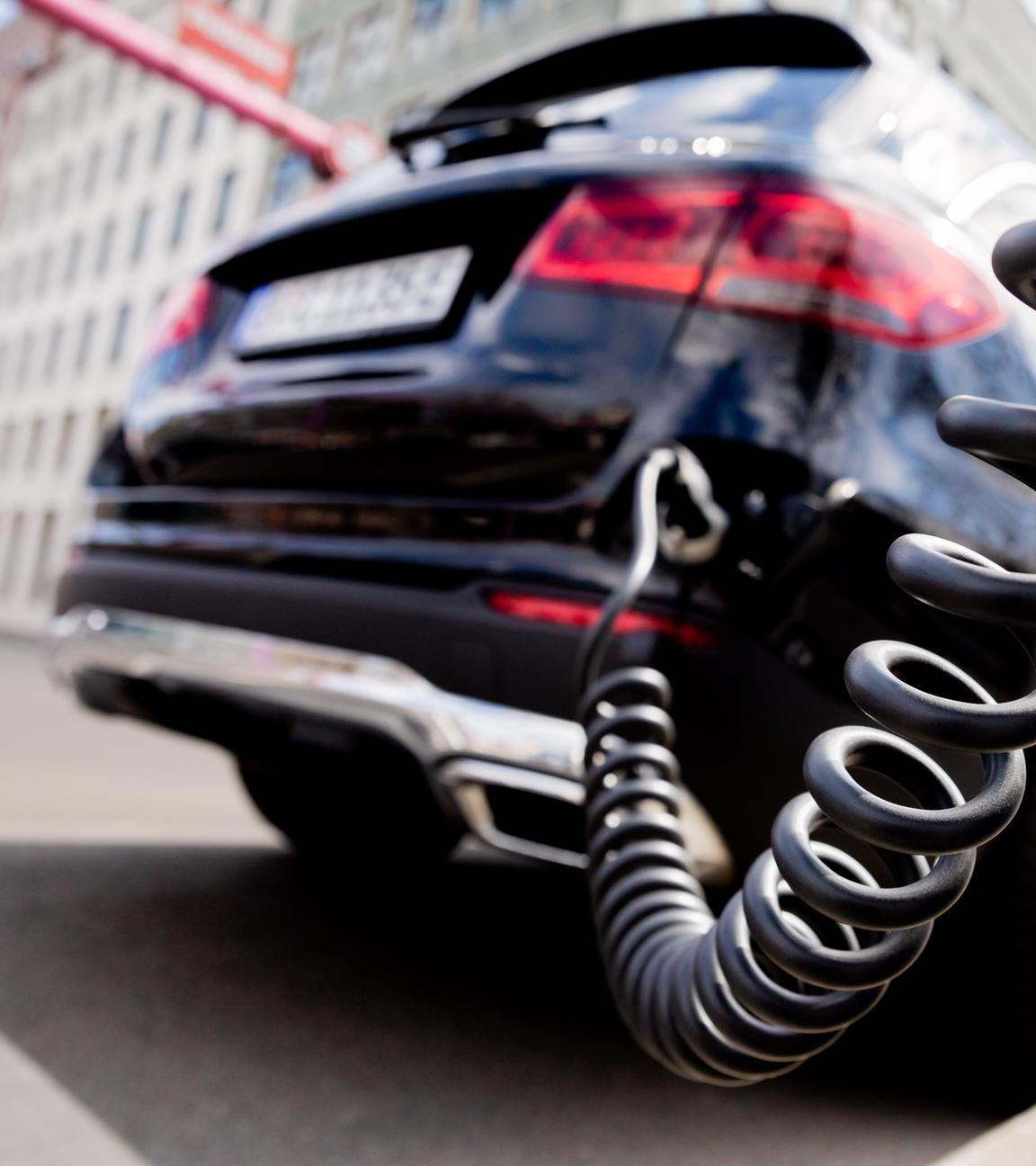 E-Auto beim Laden