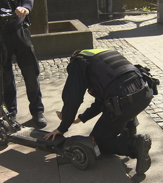 E-Roller: Unterwegs mit der Polizei-Kontrolle