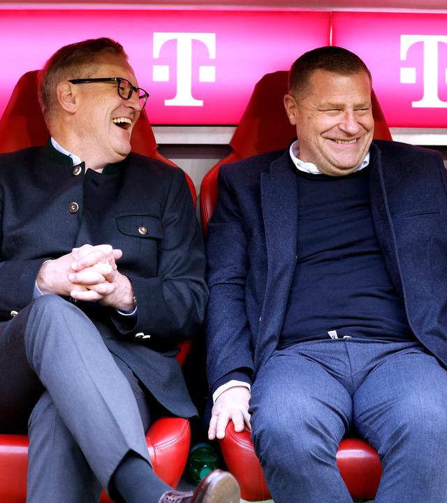 Bayerns Vorstandsvorsitzender Jan-Christian Dreesen (l.) und Sportvorstand Max Eberl