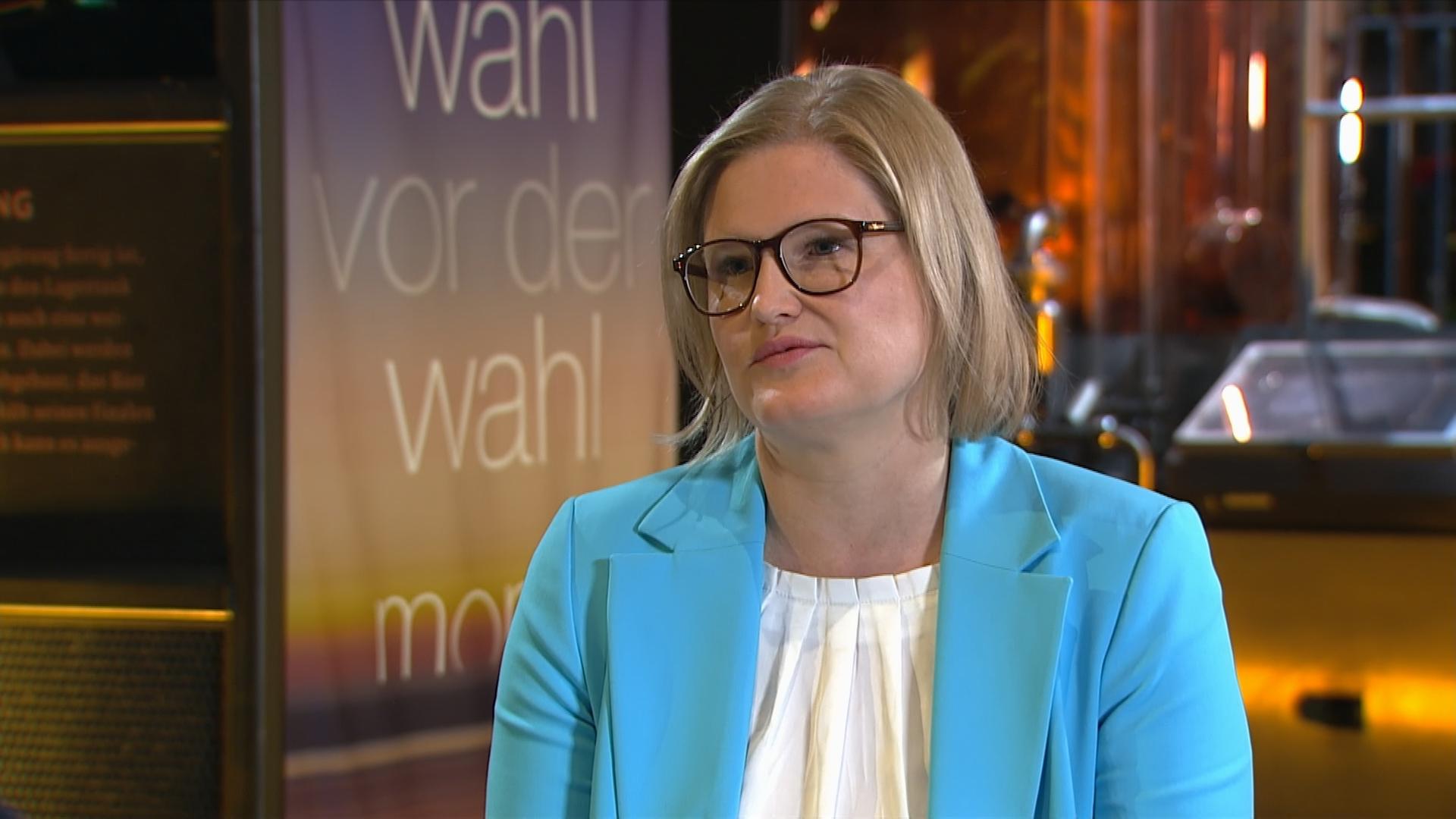 Ebner-Steiner vor der Wahl: "Ausweisen"
