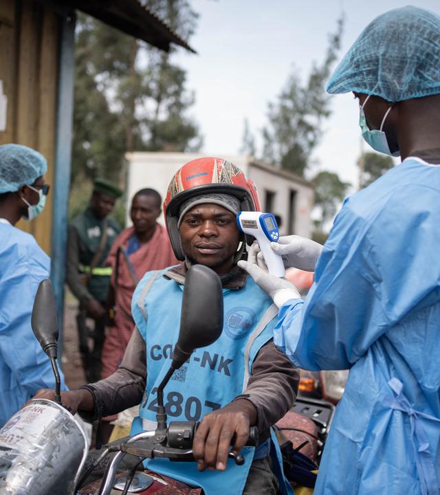 Prevention measures to contain the spread of Ebola in DR Congo