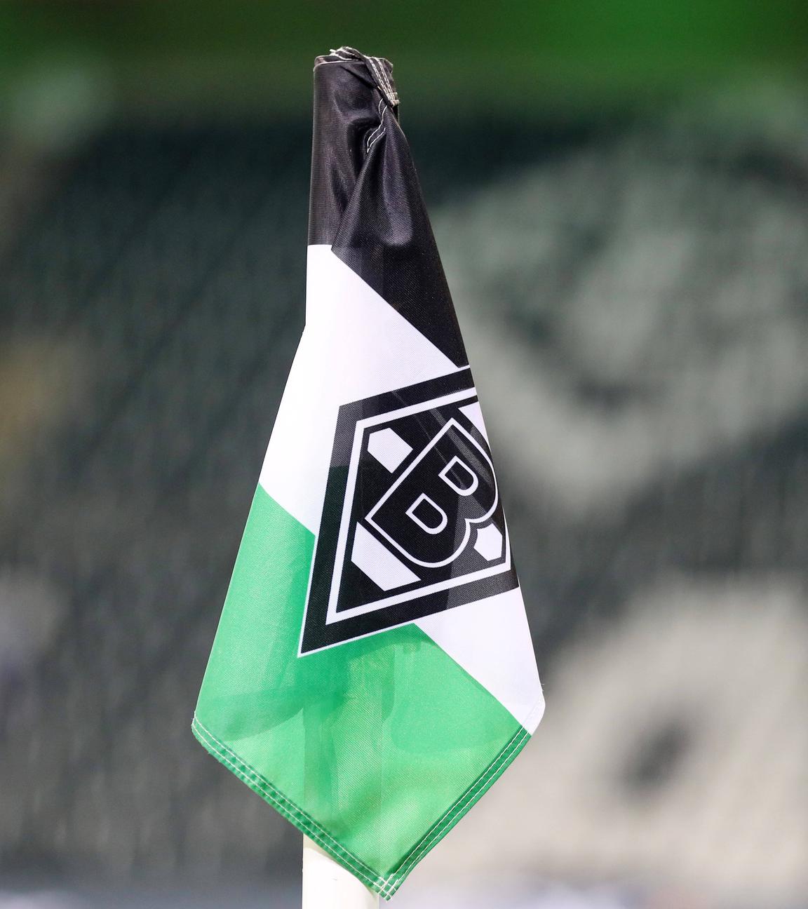 Eckfahne mit der Borussia Raute