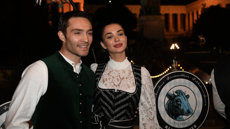 Ed Westwick mit seiner Frau Amy Westwick