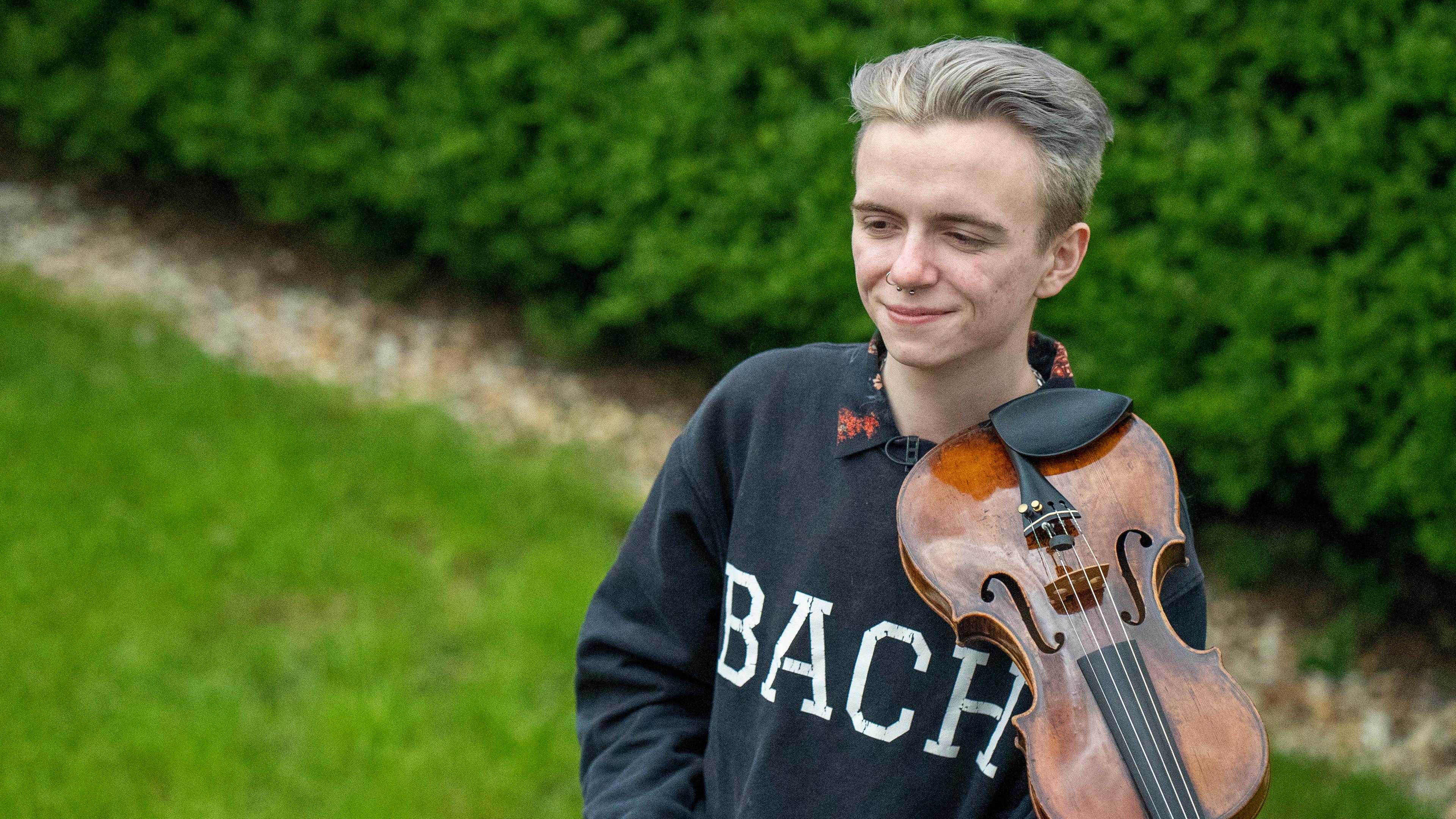 Edgar mit Geige