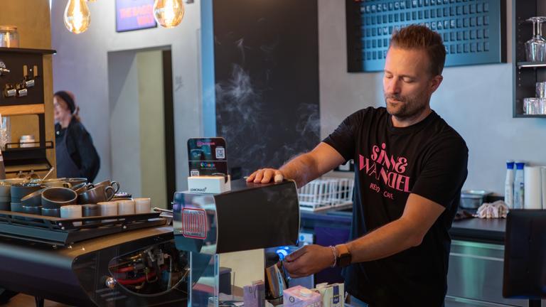 Sascha Nuhn: Ein Gastronom findet Gehör