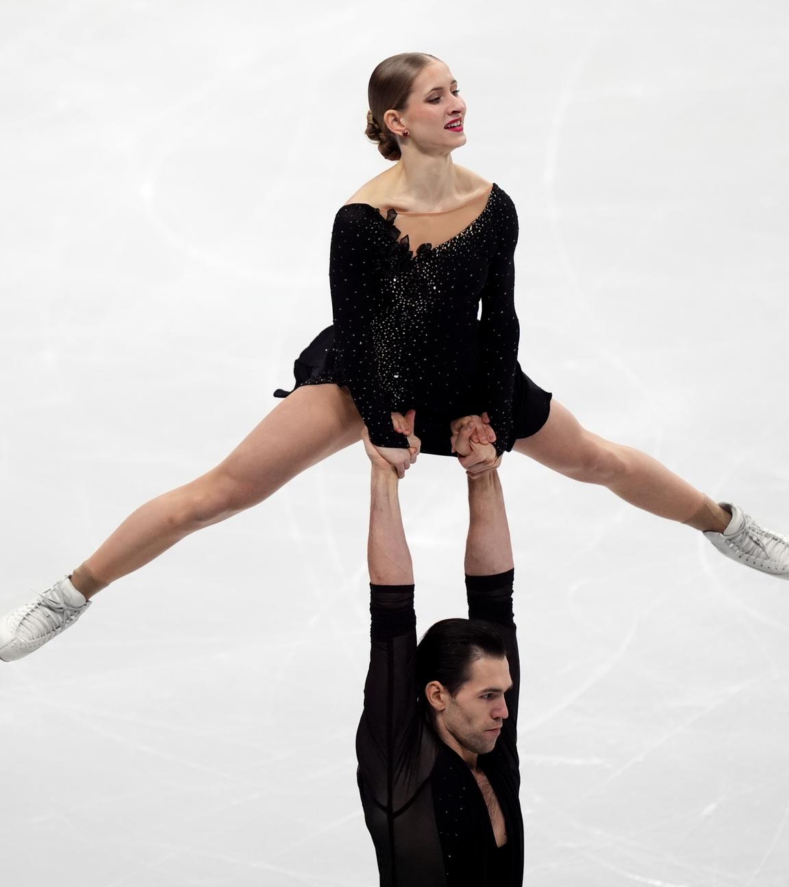 Minerva Hase/Nikita Volodin