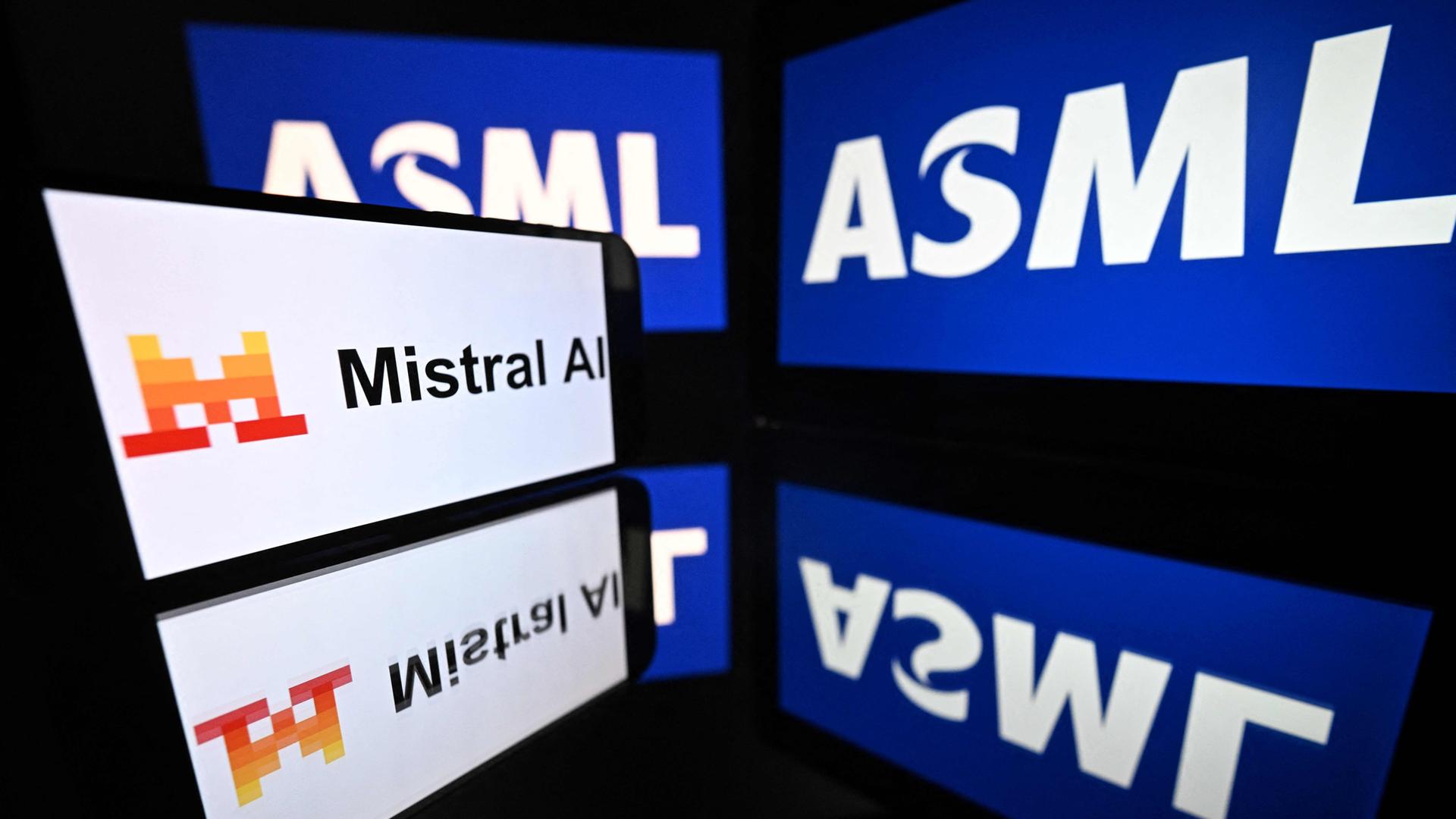 Logos des französischen KI-Unternehmens Mistral AI und des niederländischen Konzerns Advanced Semiconductor Materials Lithography (ASML)