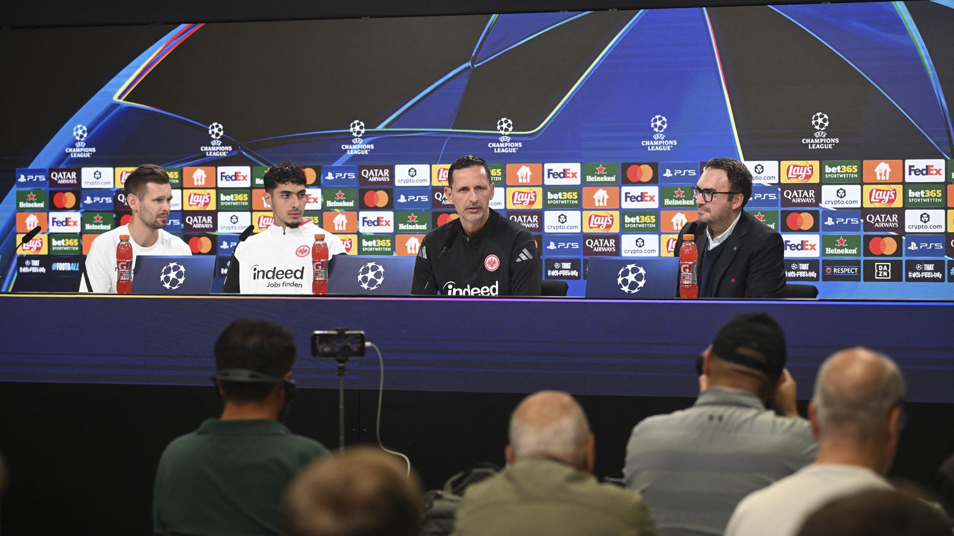 Pressekonferenz vor dem UEFA Champions League Spiel Eintracht Frankfurt vs Galatasaray.