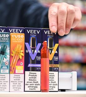 vapen jugendschutzgesetz Altersprüfung bei Vape-Tanks verpflichtend main image 0